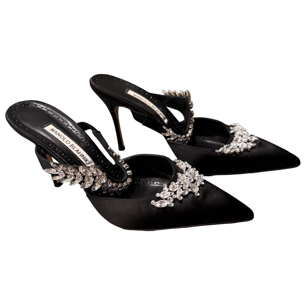Manolo Blahnik 41 Black Lurum 90 Satin Crystal Embellished Stiletto Mule Pumps